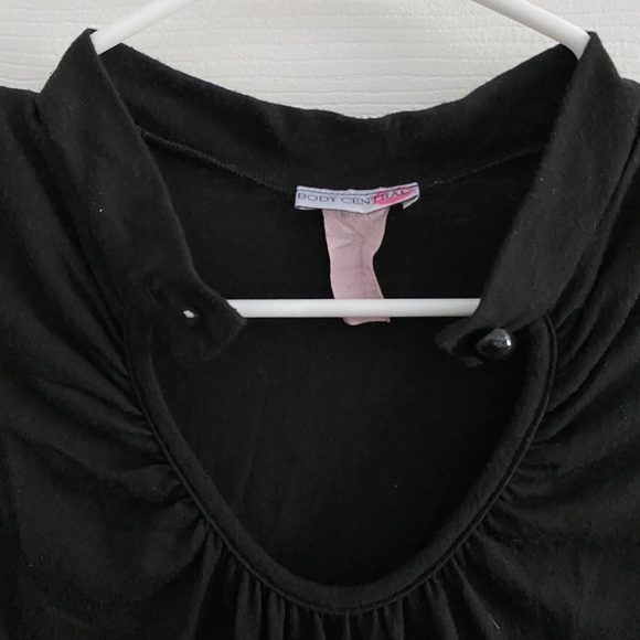 black button choker shirt - Picture 2 of 4